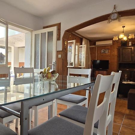 Apartman Andela Preko Exteriör bild